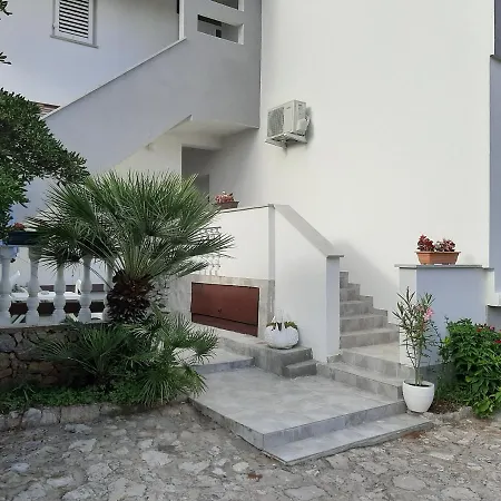 Anabelli Pensionat Krk Town